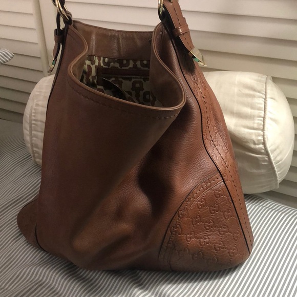 Gucci leather guccissima shoulder tote in tan - Picture 2 of 8